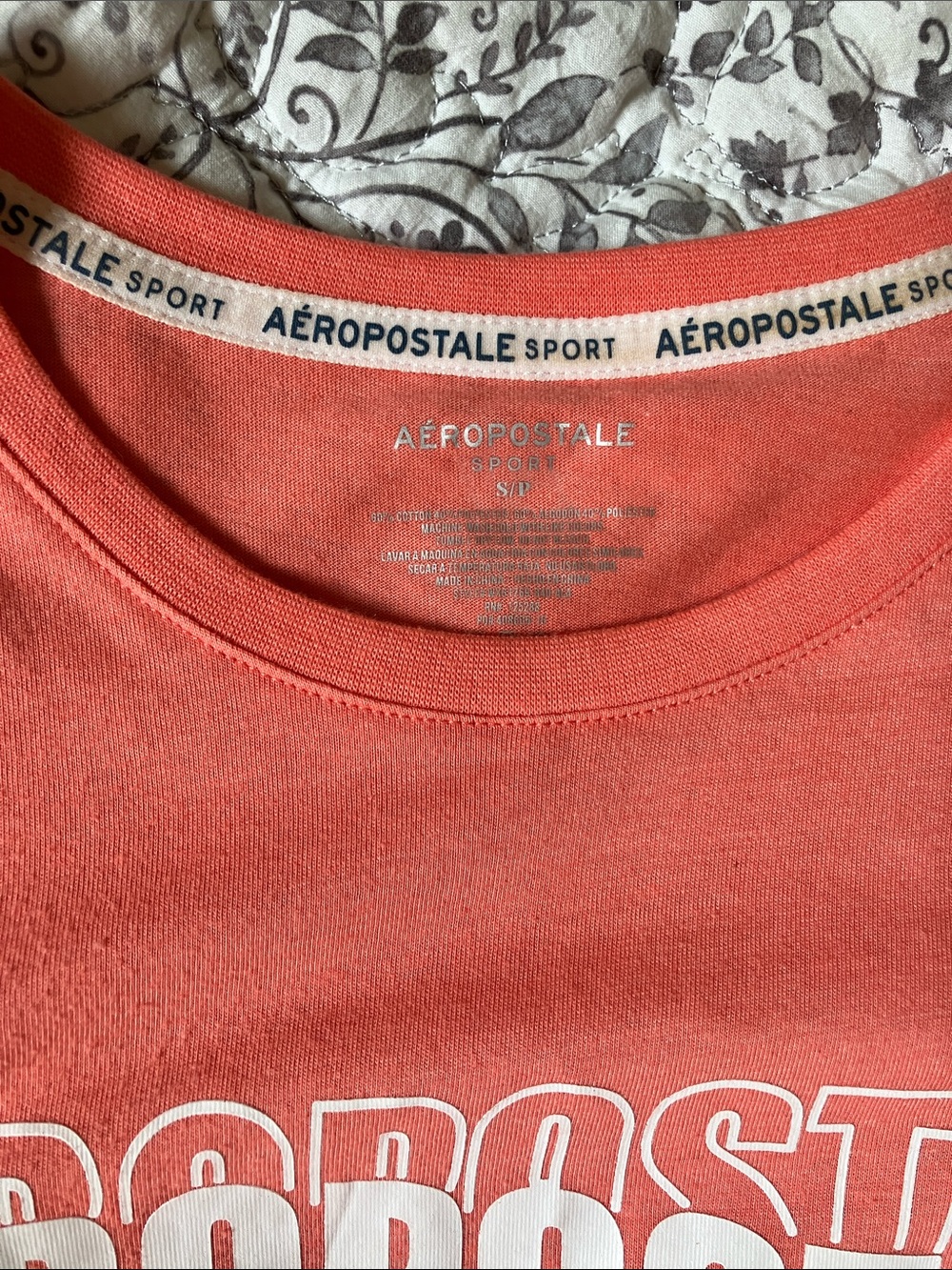 Aeropostale Coral Pink Front-Knot Sport Tee with White Stripe Sleeves - Picture 2 of 4
